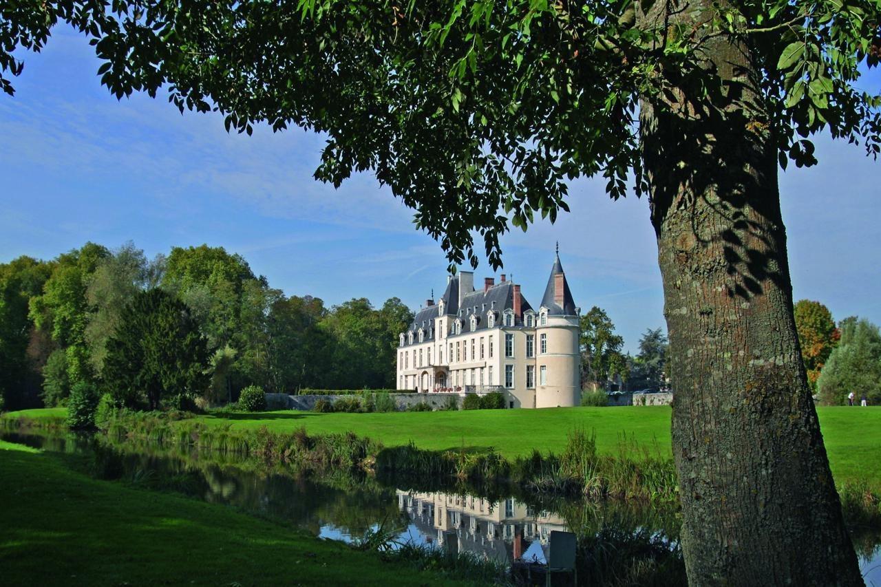 Chateau D'Augerville Golf & Spa Resort Εξωτερικό φωτογραφία