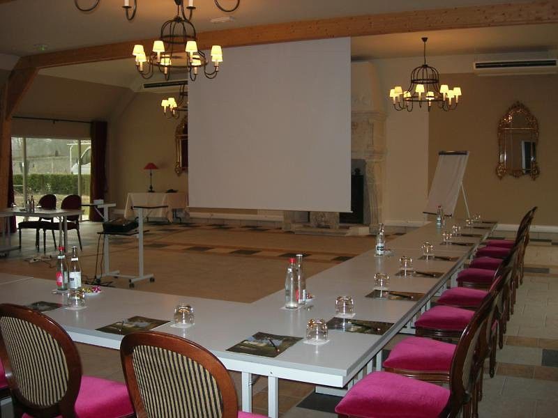 Chateau D'Augerville Golf & Spa Resort Εξωτερικό φωτογραφία