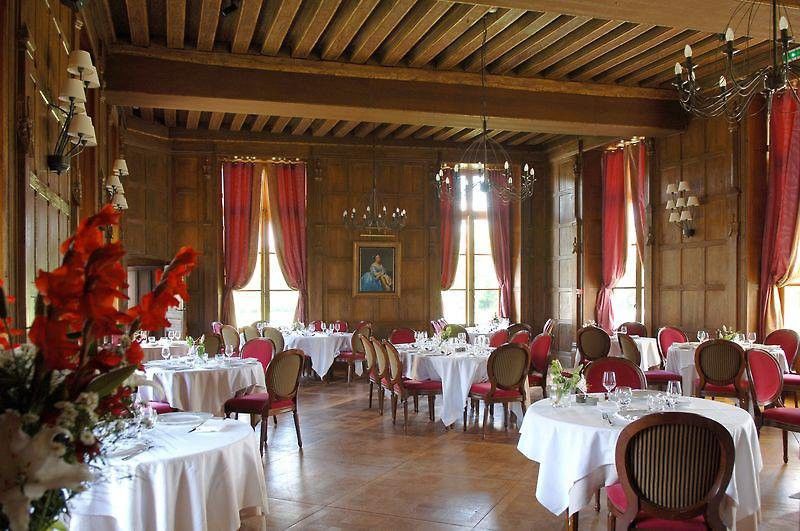 Chateau D'Augerville Golf & Spa Resort Εξωτερικό φωτογραφία