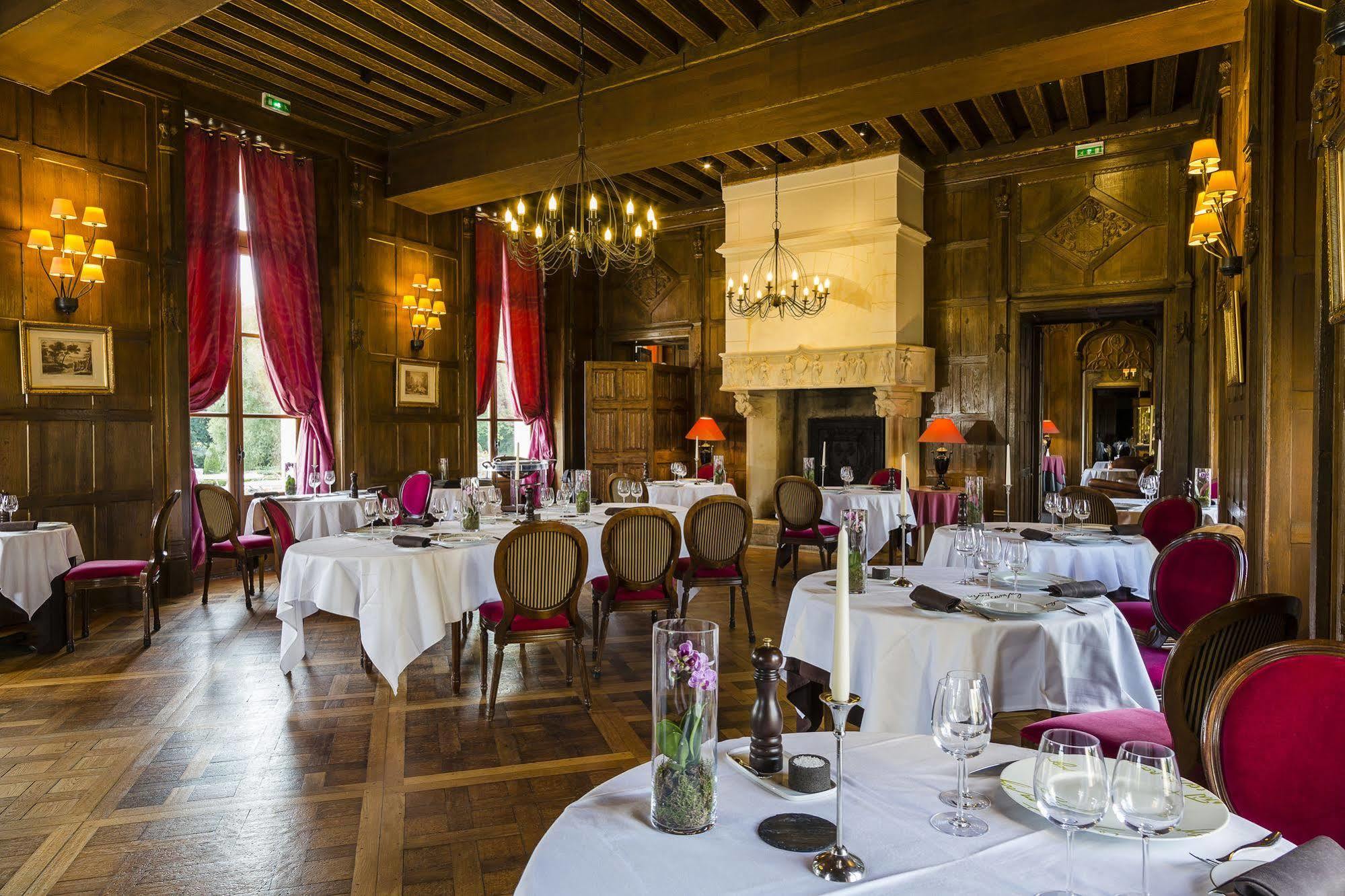 Chateau D'Augerville Golf & Spa Resort Εξωτερικό φωτογραφία
