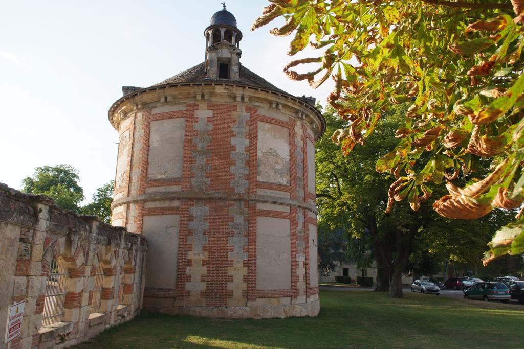 Chateau D'Augerville Golf & Spa Resort Εξωτερικό φωτογραφία